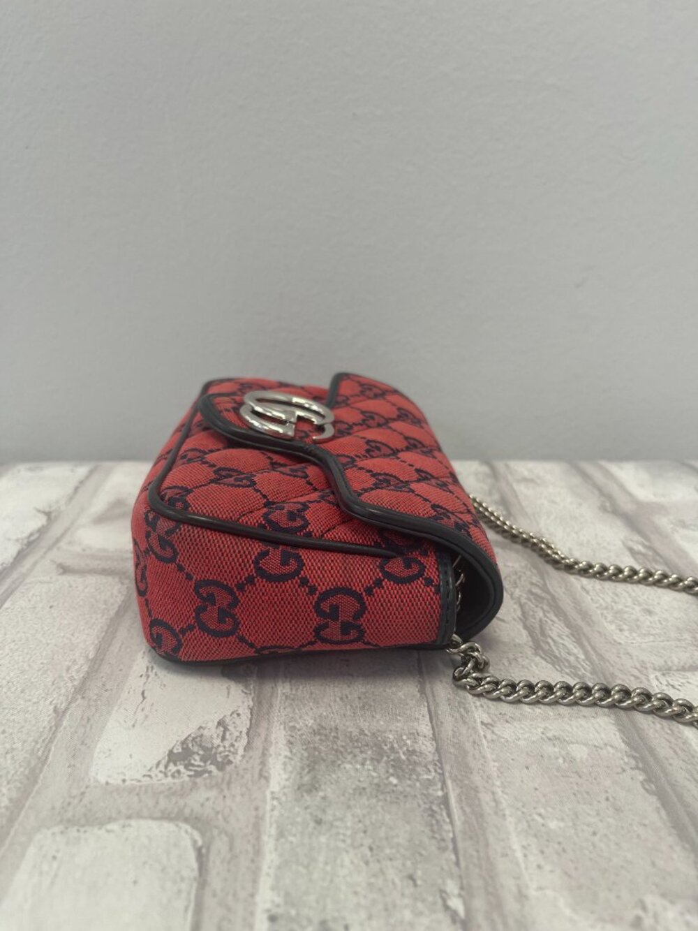 Gucci Marmont GG Limited Edition Mini Red Canvas Crossbody Bag - Preowned - Picture 6 of 10